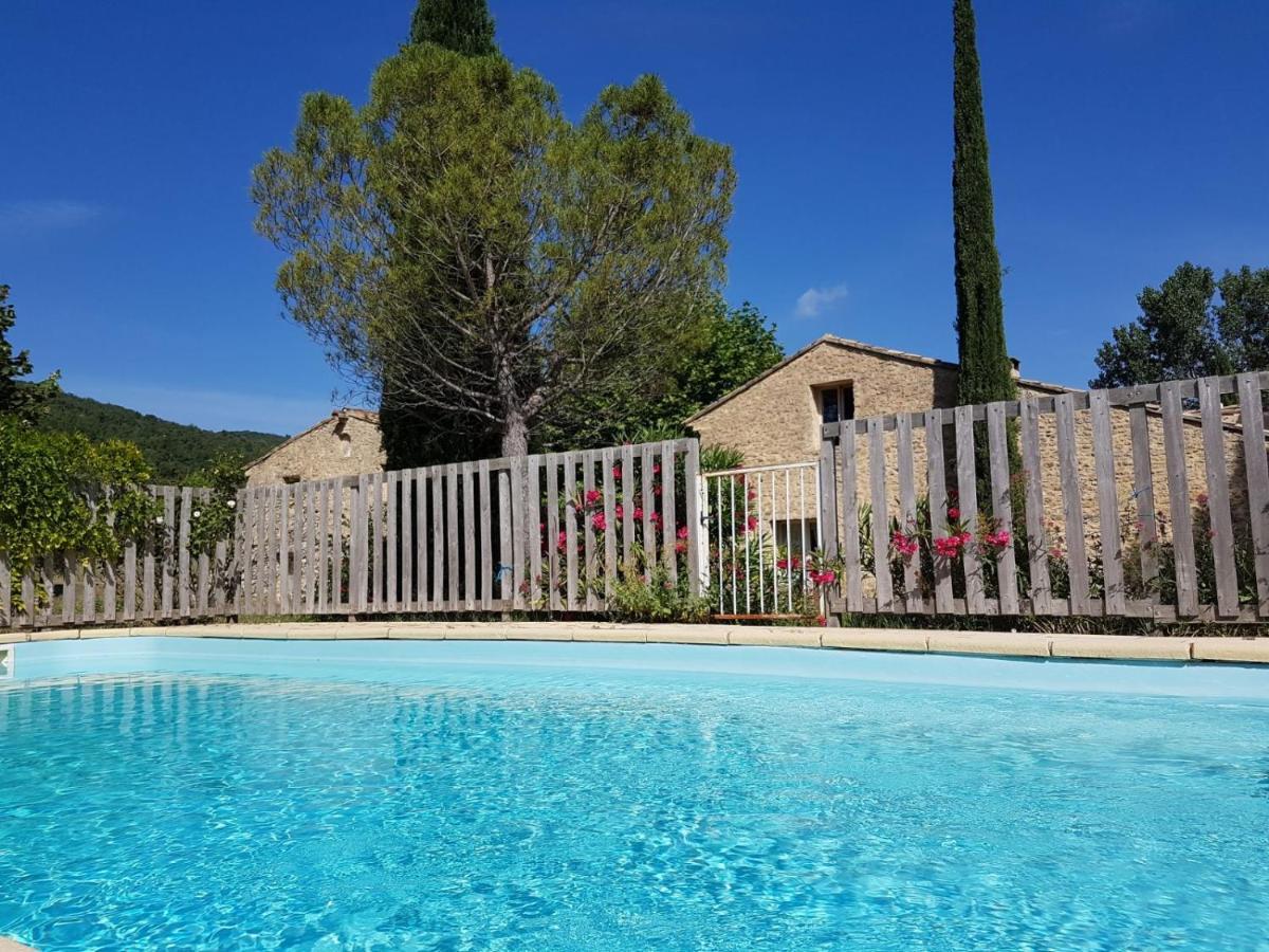 Gite Aux Tournesols Malaucène Esterno foto